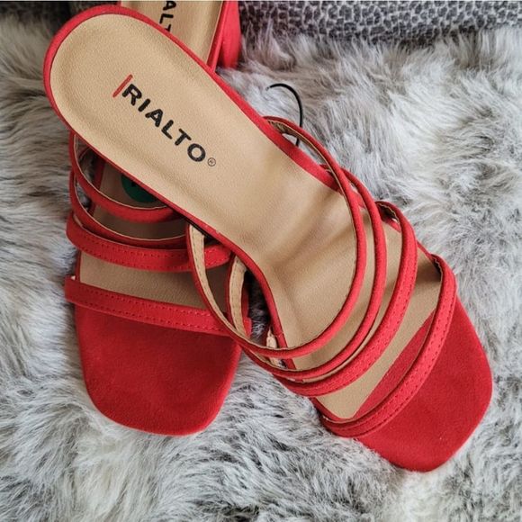 Rialto Womens SlidesRialto , style and function combine. Rialto footwear by  fo - Picture 4 of 5